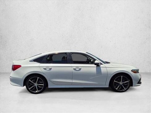 Used 2024 Honda Civic Touring image 5
