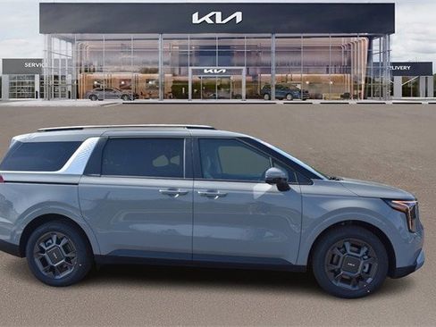 New 2026 Kia Carnival EX image 2