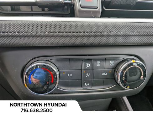 Used 2024 Chevrolet TrailBlazer LS FWD image 16