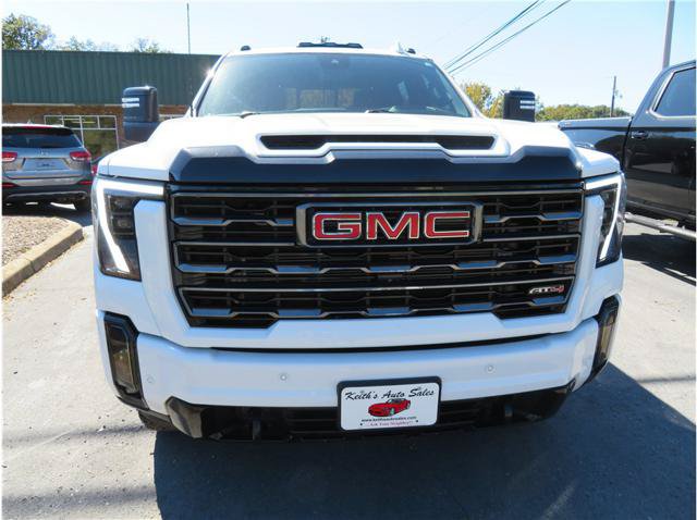 Used 2024 GMC Sierra 2500 AT4 w/ AT4 Premium Plus Package AWD/4WD image 17