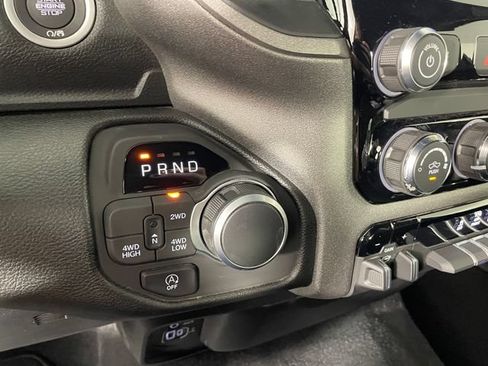 New 2026 RAM 1500 Express AWD/4WD image 7