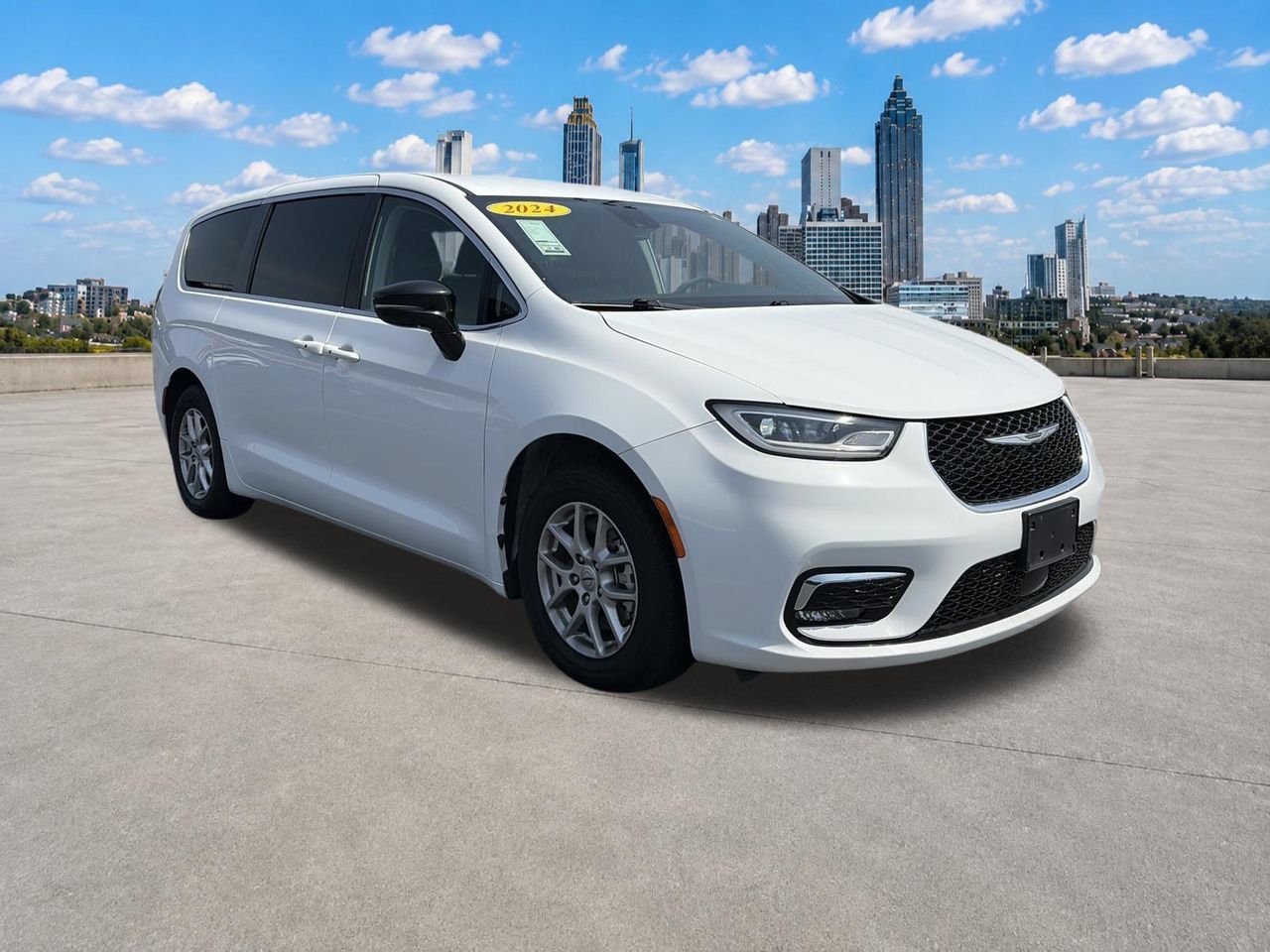 Used 2024 Chrysler Pacifica Touring-L FWD image 24
