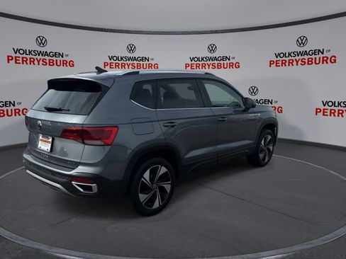 Used 2024 Volkswagen Taos SE AWD/4WD image 8