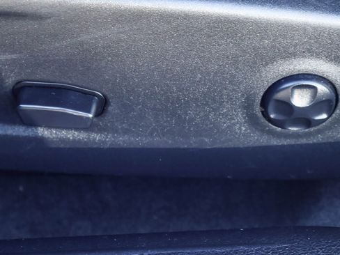 Used 2018 Dodge Challenger GT w/ Driver Convenience Group image 11