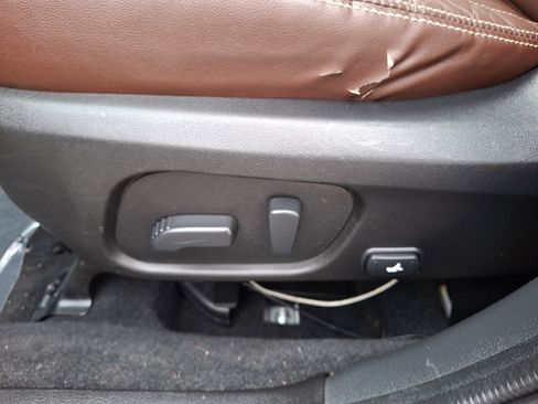 Used 2018 Subaru Forester 2.0XT Touring AWD/4WD image 14