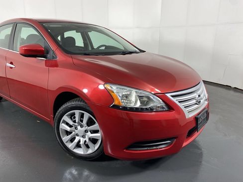 Used 2014 Nissan Sentra S image 2