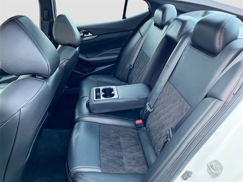 Used 2022 Nissan Maxima SR w/ Sport Mat Group image 26