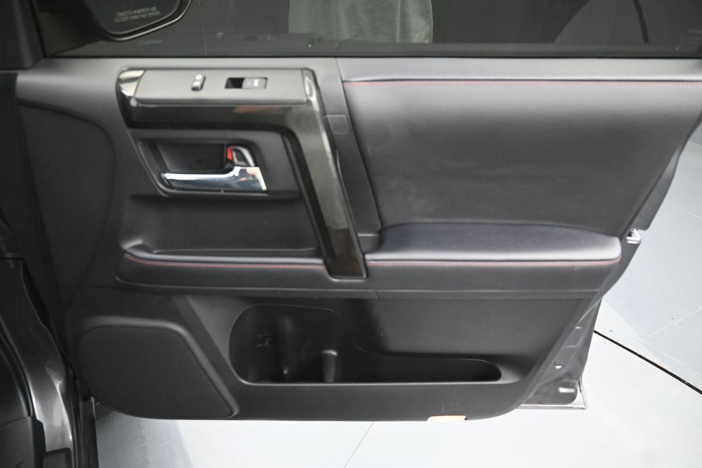 Certified 2023 Toyota 4Runner TRD Off-Road Premium w/ Moonroof Package AWD/4WD image 38