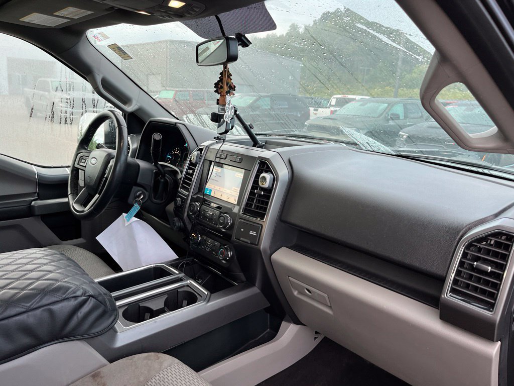 Used 2018 Ford F150 XLT w/ Equipment Group 302A Luxury AWD/4WD image 12