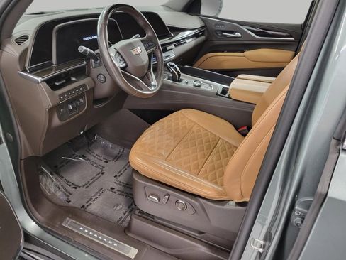 Used 2023 Cadillac Escalade Premium Luxury w/ Performance Package AWD/4WD image 41
