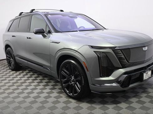 New 2026 Cadillac Vistiq Platinum AWD/4WD image 8