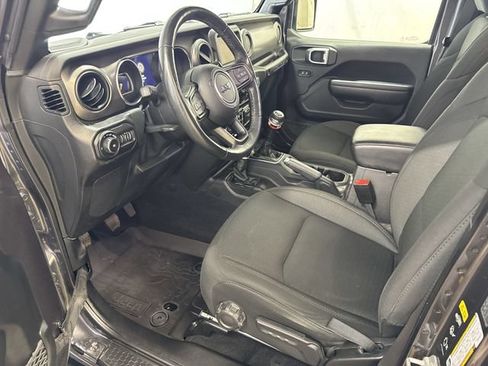 Used 2021 Jeep Wrangler Unlimited Sport AWD/4WD image 11