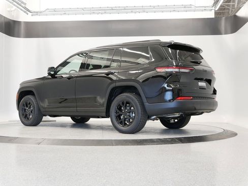 New 2025 Jeep Grand Cherokee L Altitude AWD/4WD image 4