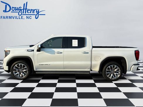 Used 2024 GMC Sierra 1500 Denali AWD/4WD image 2