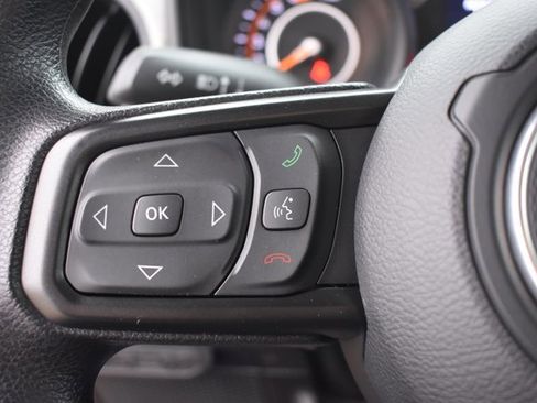 Used 2025 Jeep Wrangler Sport image 18