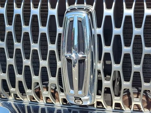 Used 2019 Lincoln Nautilus Reserve w/ Ultimate Package AWD/4WD image 31