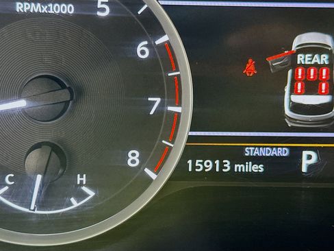 Used 2025 INFINITI QX60 Pure FWD image 18