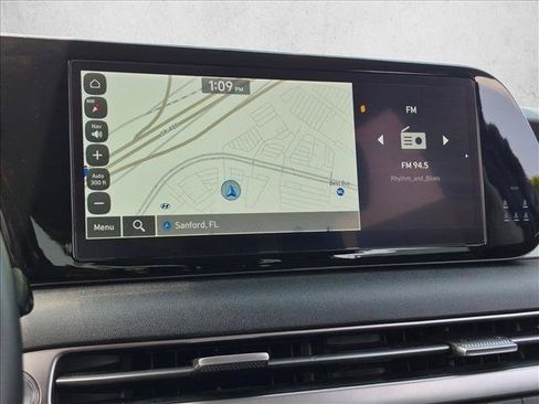 Used 2024 Hyundai Palisade SEL FWD image 13