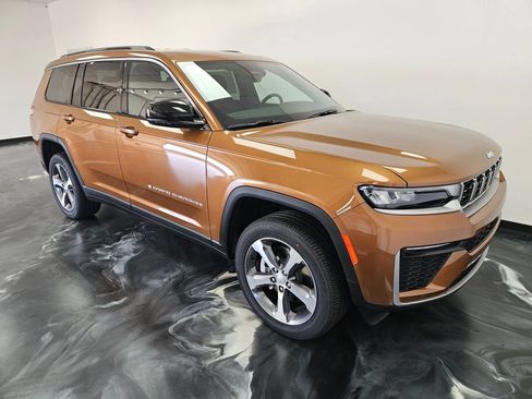 New 2026 Jeep Grand Cherokee L Limited AWD/4WD image 27