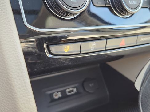 Used 2019 Volkswagen Atlas SEL Premium image 28