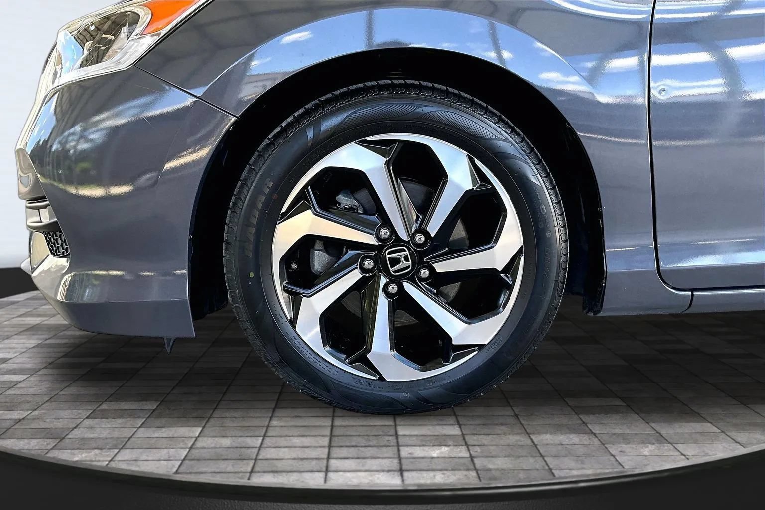 Used 2016 Honda Accord EX-L image 31