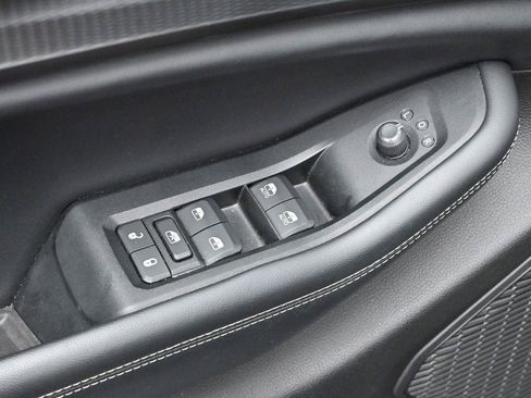 Used 2023 Jeep Grand Cherokee L Laredo AWD/4WD image 10