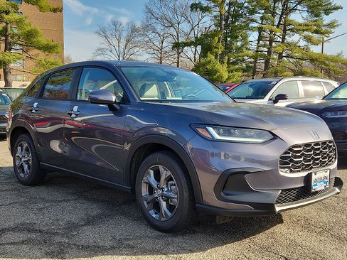 New 2026 Honda HR-V LX image 2