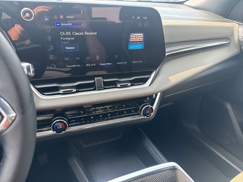 Certified 2025 Chevrolet Equinox LT w/ Convenience Package II AWD/4WD image 21