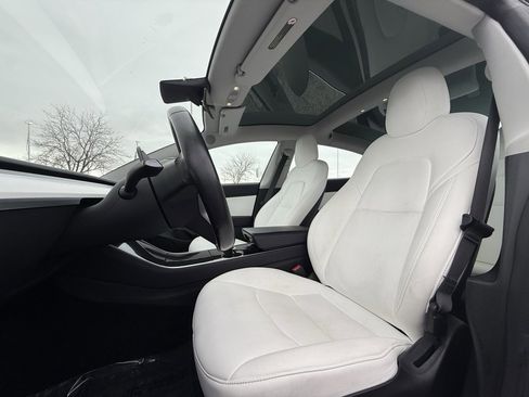 Used 2018 Tesla Model 3 Long Range image 10