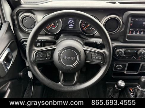 Used 2023 Jeep Wrangler Unlimited Sport image 19