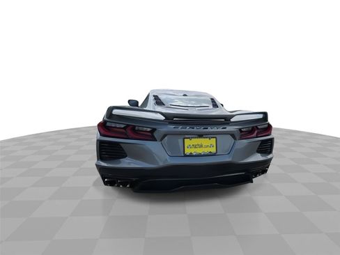 Used 2022 Chevrolet Corvette Stingray Preferred Cpe w/ Z51 Performance Package RWD image 7