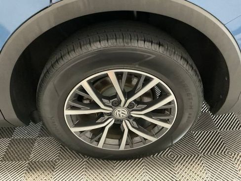 Used 2019 Volkswagen Tiguan SE w/ Panoramic Sunroof Package AWD/4WD image 44