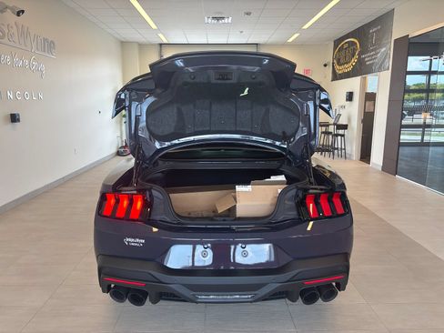 Used 2026 Ford Mustang Dark Horse RWD image 9