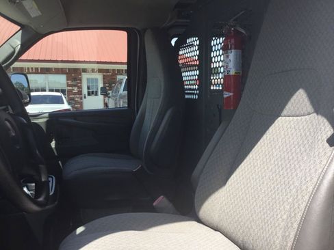 Used 2014 GMC Savana 2500 RWD image 26