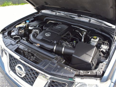 Used 2014 Nissan Frontier SV w/ SV Value Truck Package AWD/4WD image 30