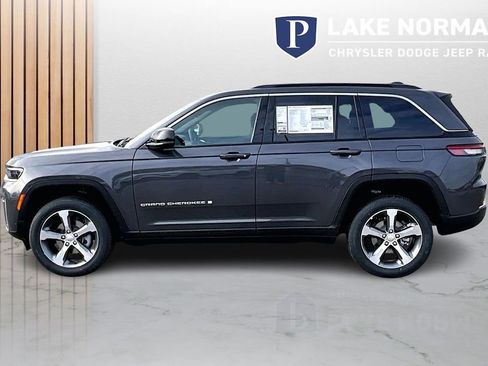 New 2026 Jeep Grand Cherokee Limited w/ Luxury Tech Group II AWD/4WD image 6