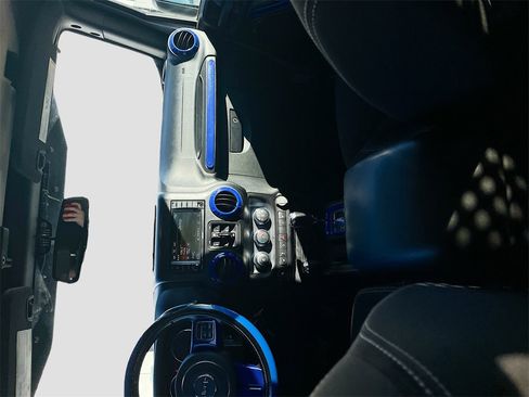 Used 2016 Jeep Wrangler Unlimited Sahara w/ Connectivity Group image 21