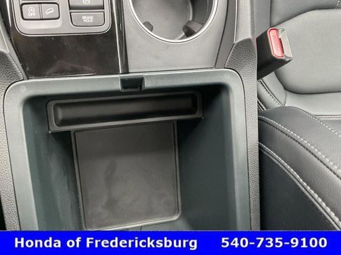 Certified 2024 Honda Pilot Touring image 40