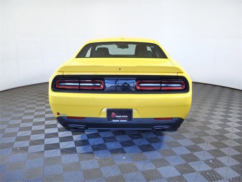 Used 2017 Dodge Challenger SXT Plus image 7