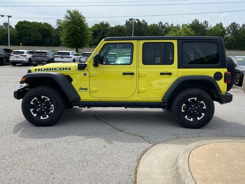 Used 2024 Jeep Wrangler Unlimited Rubicon 4xe AWD/4WD image 4