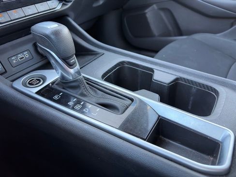 Used 2024 Nissan Sentra SV image 19