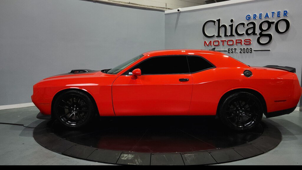 Used 2022 Dodge Challenger R/T Scat Pack w/ Shaker Package RWD image 6