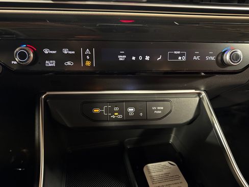 New 2026 Kia Carnival SX Prestige image 19