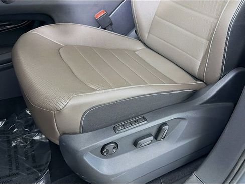 Used 2025 Volkswagen Atlas SEL image 21