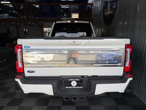 Used 2025 Ford F350 Platinum w/ Platinum Plus Package AWD/4WD image 6