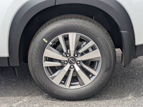 New 2026 Nissan Pathfinder SL FWD image 11