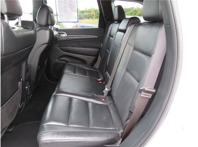 Used 2020 Jeep Grand Cherokee Limited AWD/4WD image 5
