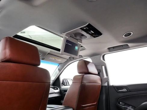 Used 2020 Chevrolet Tahoe Premier w/ Premier Plus Edition AWD/4WD image 23