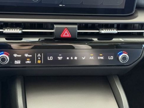 New 2026 Kia Sportage EX image 19