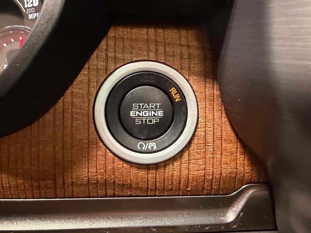 Used 2022 RAM 1500 Limited AWD/4WD image 38